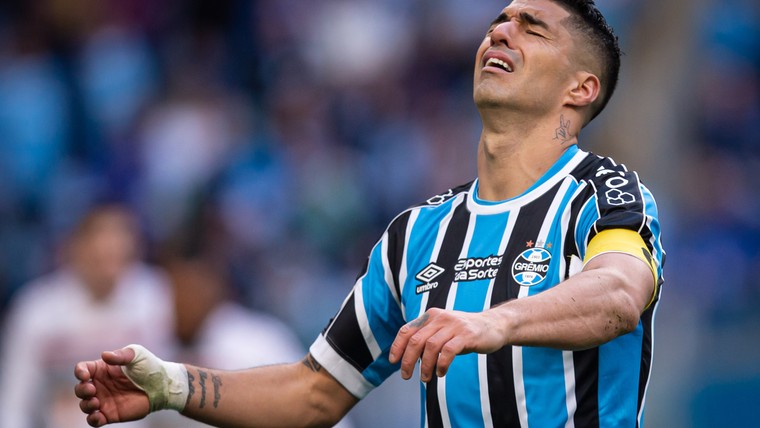 Suárez laat toekomst open bij emotioneel afscheid van Grêmio