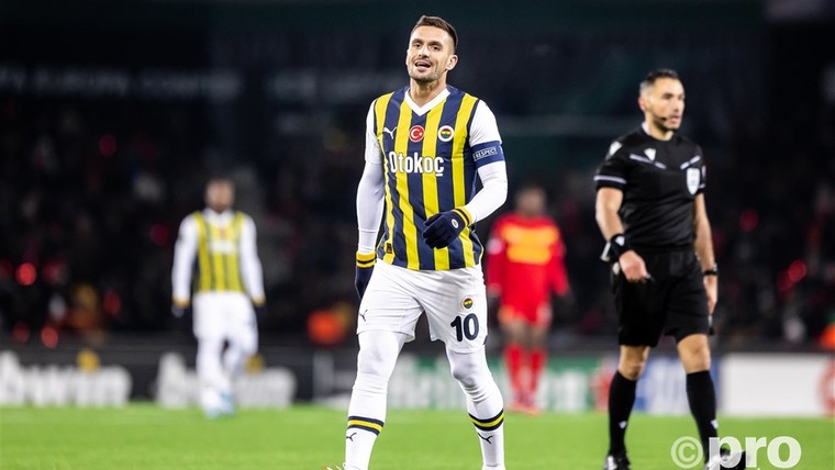 Tadic en Szymanski ook in Turkse topper weer belangrijk voor Fenerbahçe