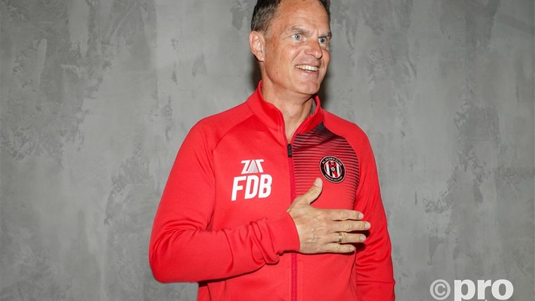 De Boer haalt kerst nét niet en krijgt congé bij Al-Jazira