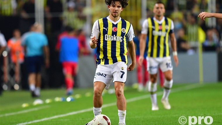 Ex-NEC'er Kadioglu komt bovendrijven bij Fenerbahçe: 'Hij is beter dan Lahm'