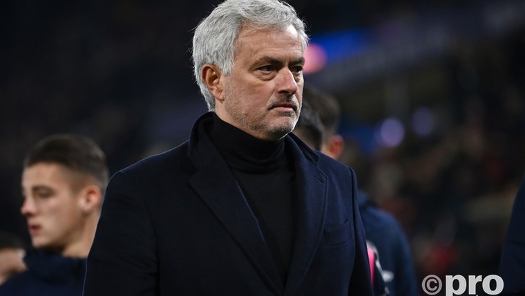 Mourinho biedt excuses aan na zeldzaam snelle wissel Renato Sanches 