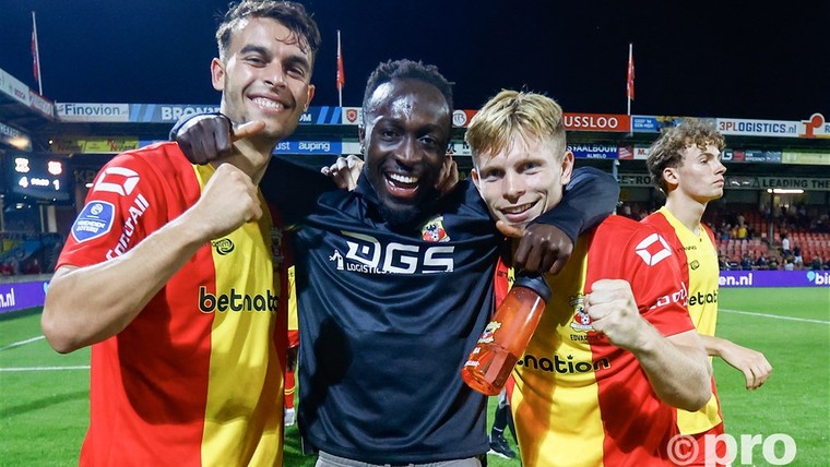 Vijf voetbalvrienden over hun dromen in Deventer