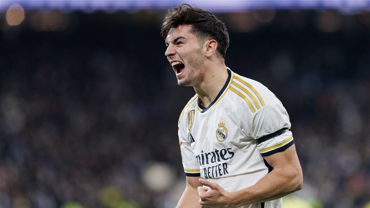 Dribbelende Díaz voorkomt pijnlijke avond voor Real Madrid