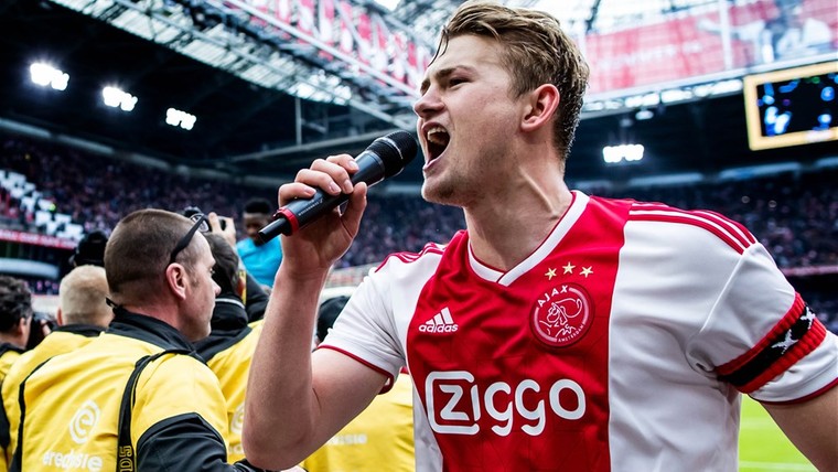 Slechts één club in de wereld verdiende meer aan eigen jeugdspelers dan Ajax