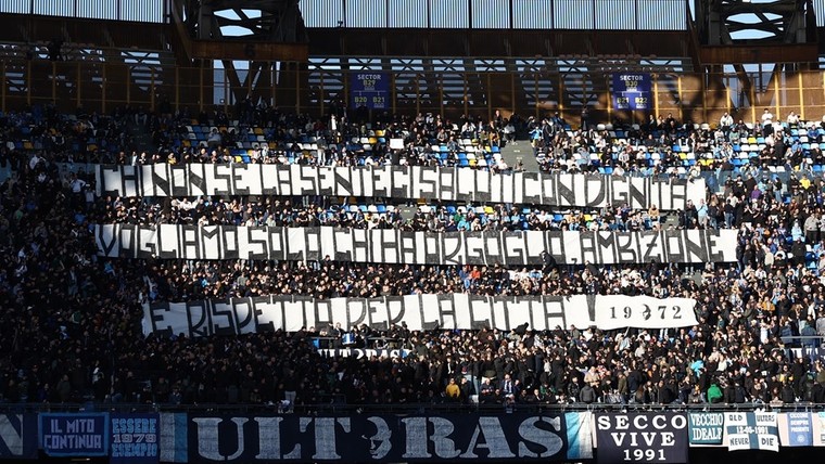 Napoli weet na krachtige oproep van de fans eindelijk weer wat winnen is