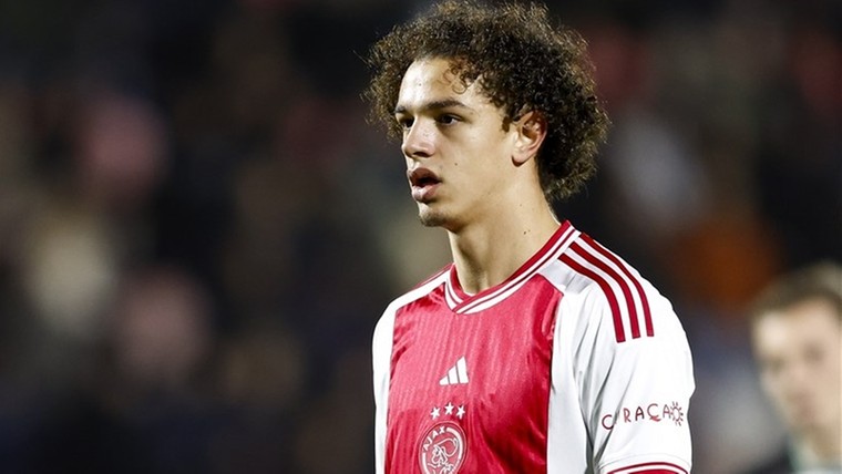 Ajax-jeugd vernedert leeftijdsgenoten van Liverpool: 10-0