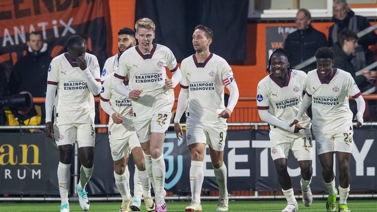 PSV komt zwakke start te boven dankzij onervaren doelpuntenmakers