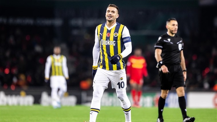 Fenerbahçe moet Turkse bekerdroom opbergen na ruime nederlaag