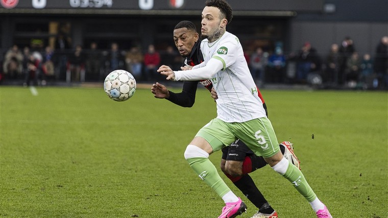 Opstelling Feyenoord: Hartman mist halve finale, Slot beloont Minteh