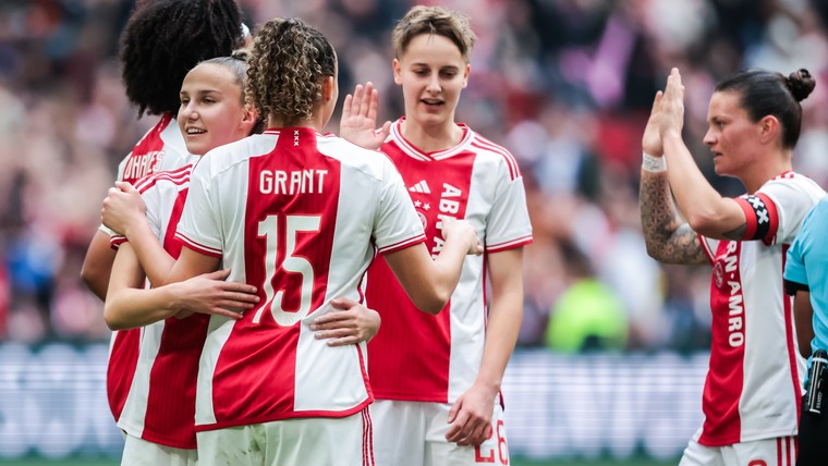 Ajax blaast titelstrijd nieuw leven in met overwinning op FC Twente