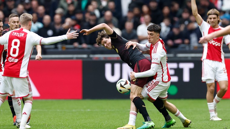 Kaplan maakt indruk bij Ajax: 'Nog geen Frank de Boer, wel een verademing'