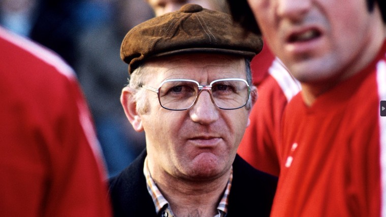 Nationaal voetbalicoon Kees Rijvers (97) overleden