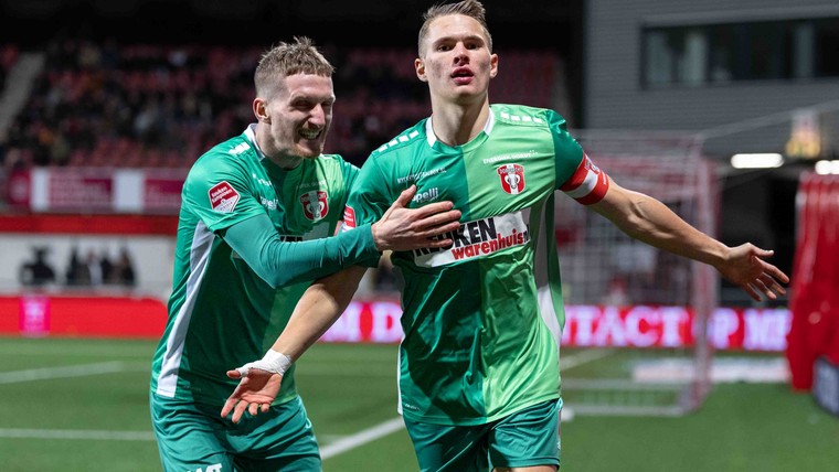 Lelijk eendje heeft zicht op Eredivisie: FC Dordrecht leeft op