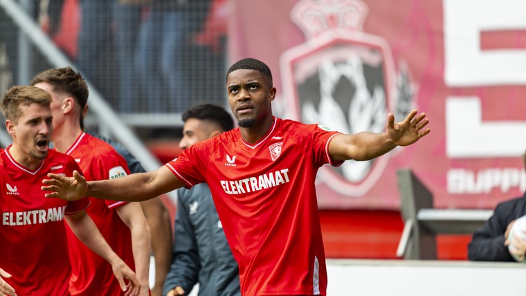Boadu helpt Twente aan derbyzege op Heracles, maar valt ook uit