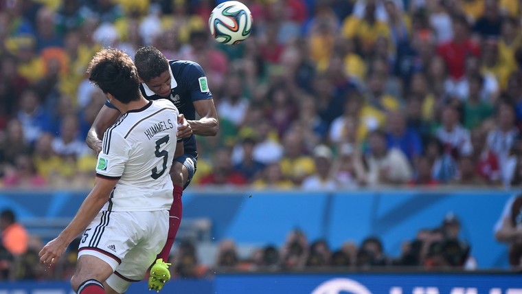 Varane doet onthulling over WK 2014: 'Ik speelde met een hersenschudding'