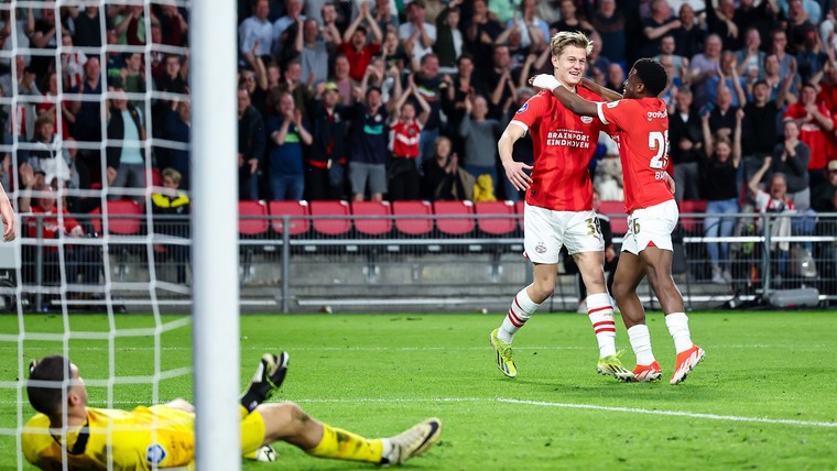 Jesper en Uneken senior zo trots als een pauw na PSV-debuut