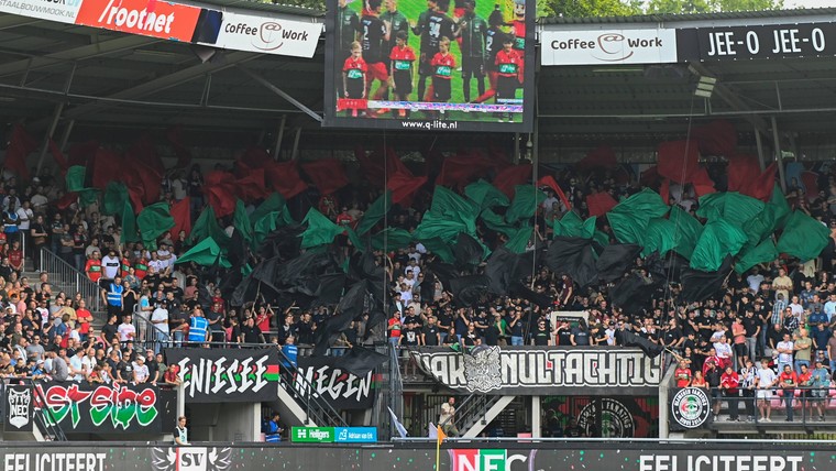 Groot feest in Nijmegen: Honderden NEC-fans onthalen spelersbus