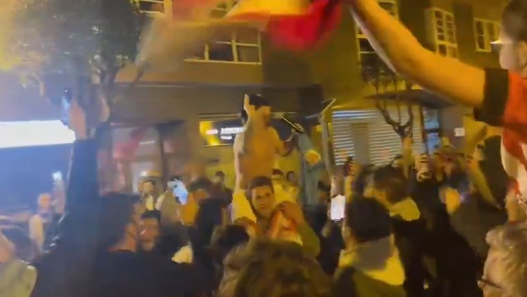 Spelers Athletic Bilbao de straten op voor ongeorganiseerd volksfeest