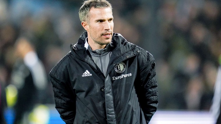 'Om een toptrainer te worden moet Van Persie weg bij Feyenoord'