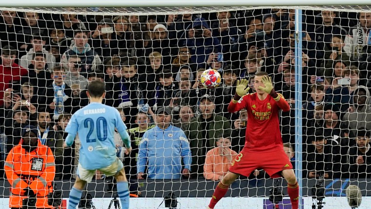 Manchester City-fans zitten eigen speler dwars bij penalty's: 'Het is een schande'
