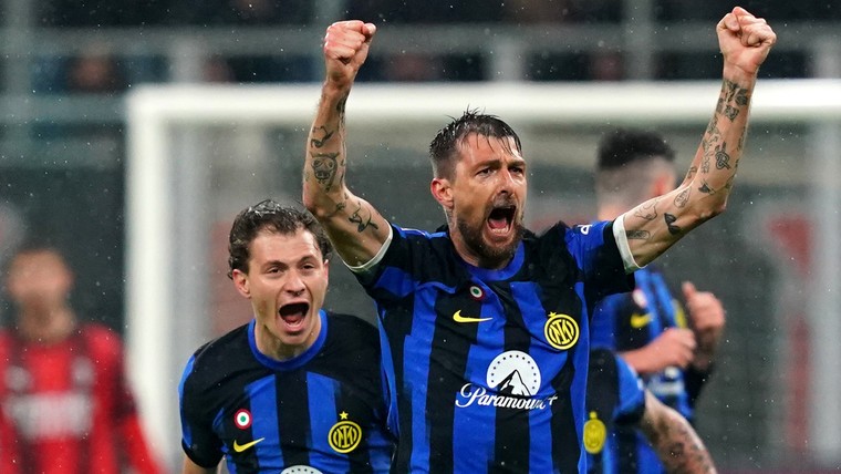 Internazionale kroont zich in derby met Milan tot kampioen van Italië