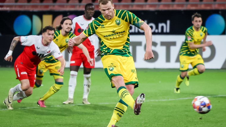 Veerman leidt ADO naar zege, FC Emmen op koers voor play-offs