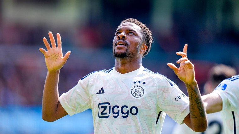 Chuba Akpom stelt Ajax voor een dilemma