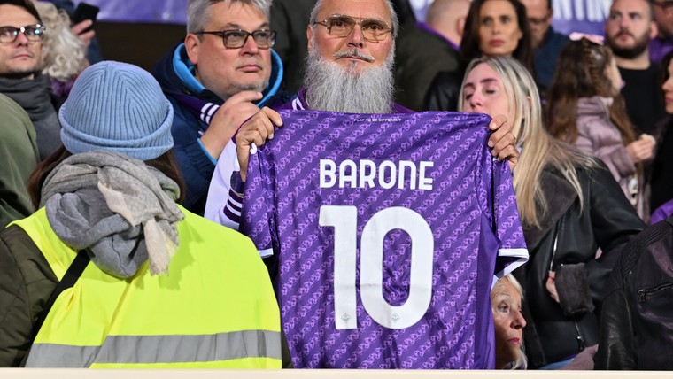 Fiorentina draagt zesde Europese finale op aan overleden directeur