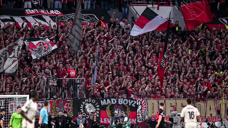 Leverkusen-fans kunnen droomseizoen gratis op hun lijf vereeuwigen