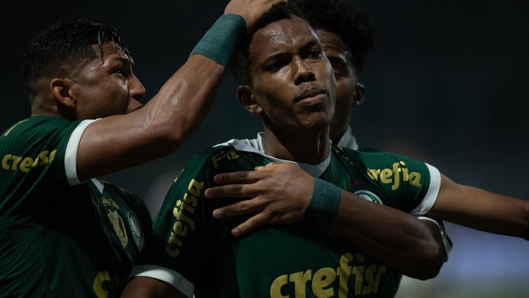 Chelsea betaalt meer dan 30 miljoen voor Braziliaanse tiener