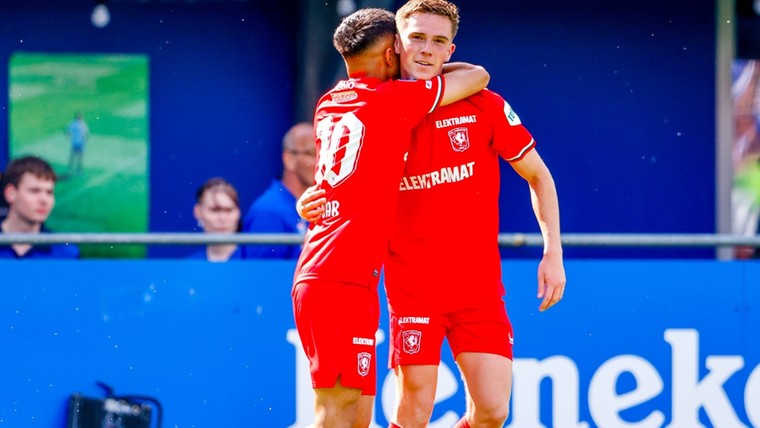 FC Twente blijft AZ voor en grijpt felbegeerde derde plek 