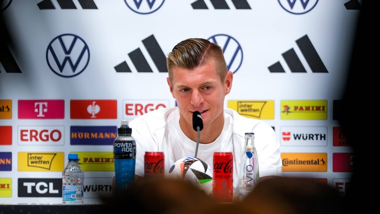 Kroos laat zich uit over akkefietje tussen Rüdiger en Füllkrug: 'Eigen schuld'