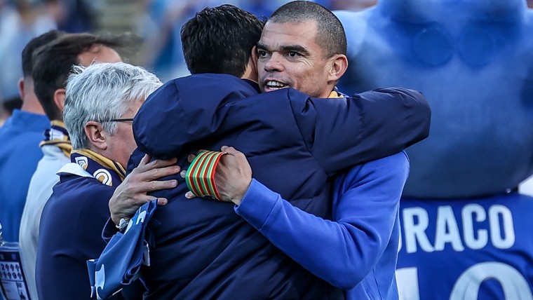 Veteraan Pepe (41) vertrekt bij FC Porto