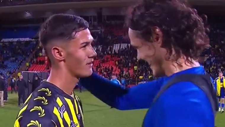 Cavani met lege handen bij shirtruil met debuterende tiener