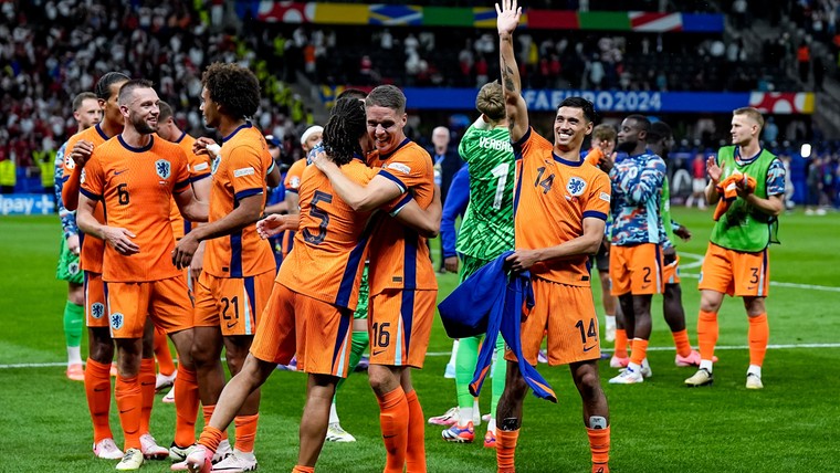 Verbruggen en Reijnders maken indruk: 'Hij deed Frenkie de Jong vergeten'