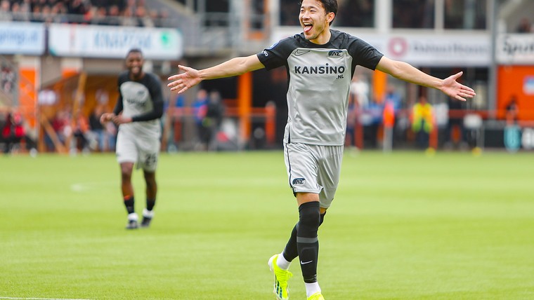 AZ gunt publiekslieveling Sugawara droomtransfer naar Premier League