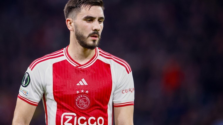 Ajax worstelt met situatie-Sutalo