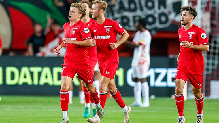 Janssen vindt dat Steijn altijd moet spelen en is ook lovend over Vlap