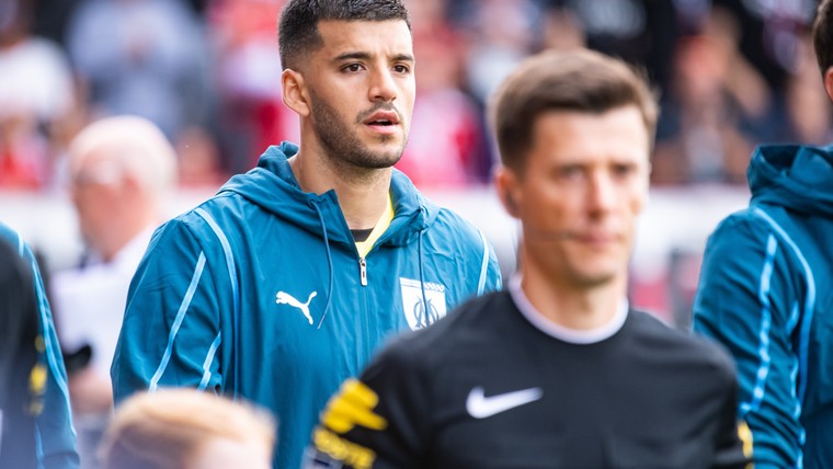 Rulli stopt strafschop en boekt grote zege bij debuut voor Marseille