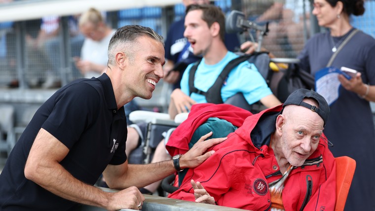 Kritiek op spelopvatting Van Persie: 'Dit is te hoog gegrepen'