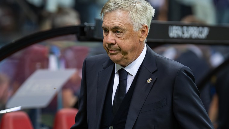 Ancelotti past linkerkant niet aan: 'Twee Champions Leagues mee gewonnen'