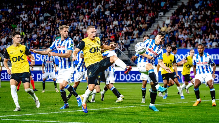 Heerenveen rekent in een paar minuten af met NAC bij eerste zege Van Persie