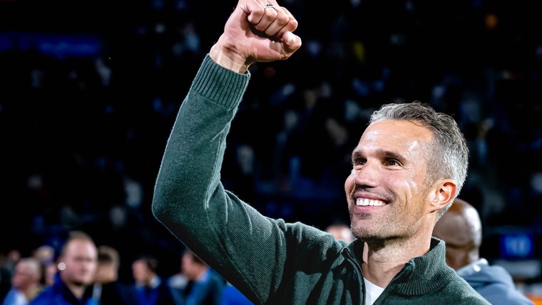 Van Persie geniet van eerste Eredivisie-zege en verwacht snel transfernieuws