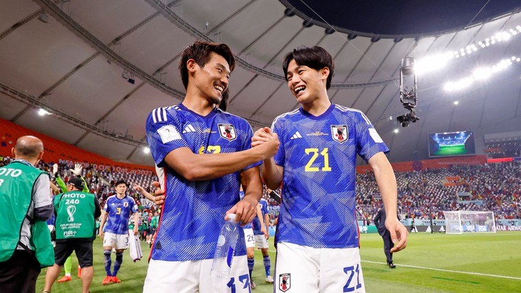 Ueda wijst Japan de weg naar doelpuntrijke zege, ook Ogawa scoort