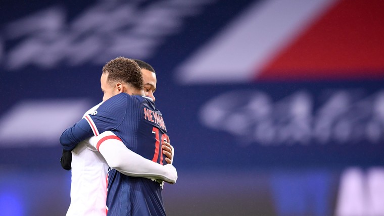 Memphis: 'Ik zou graag met Neymar samenspelen bij Corinthians'