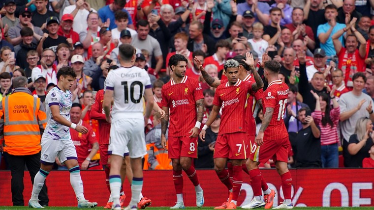 Díaz wijst Liverpool de weg op zorgeloze middag voor Slot op Anfield