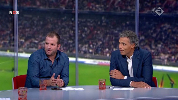 Furieuze Van der Vaart: 'Ik schaam me voor dit Nederlands elftal'