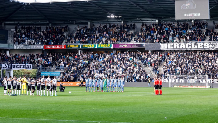 Respectvolle minuut stilte voor Neeskens bij Heracles – Ajax