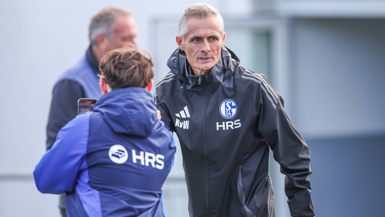 Comeback komt te laat in eerste thuisduel Van Wonderen met Schalke