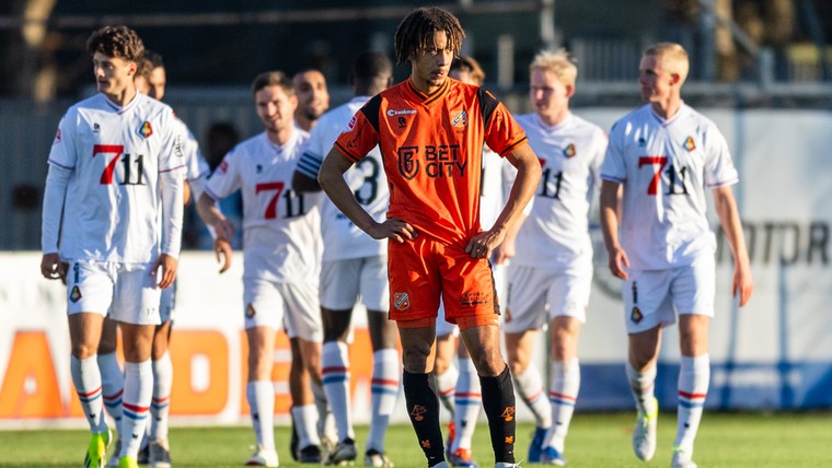 Volendam laat dure punten liggen in vermakelijke Vissersderby